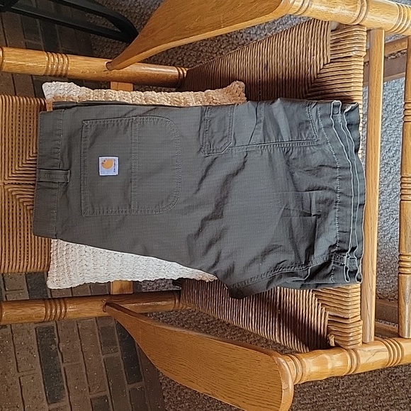 Carhartt relaxed fit, cargo work shorts, size 38 - Picture 2 of 10